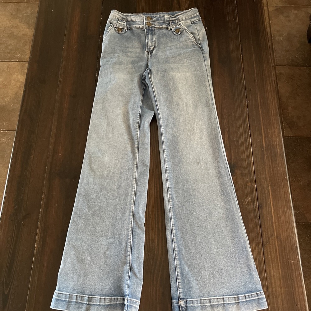 Denim Flared Jeans light wash Wide Leg Denim size 7